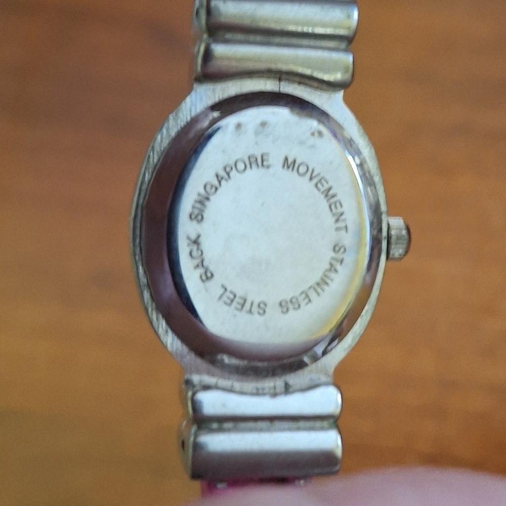 EIKON WOMENS CUFF WATCH - Picture 8 of 12